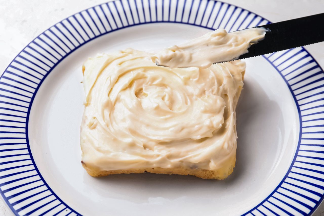 Najgorsze smarowidło do chleba. Polacy jedzą na potęgę