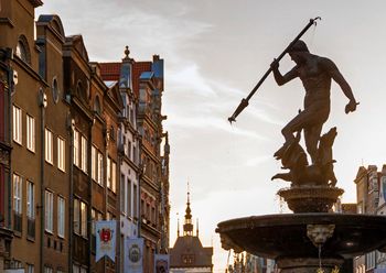 Apelują o ostrożność. Silny wiatr uderzy w Pomorze i Trójmiasto