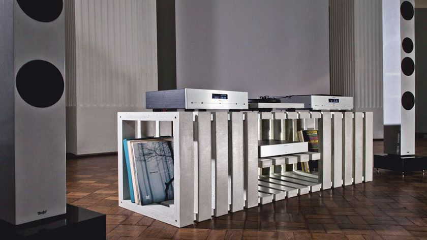 Audiofilskie meble. Na mur-beton 1