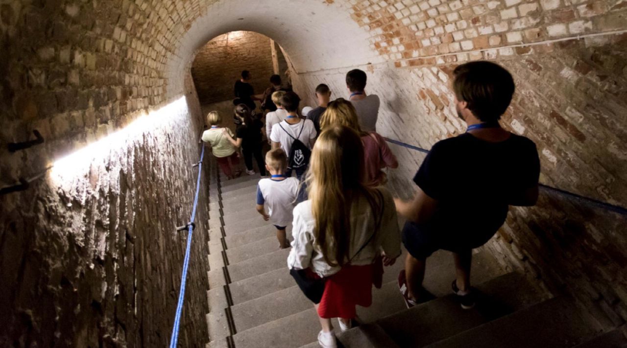 Poznań: Podziemne tajemnice. Wieczorna wyprawa z "Pasjonatami Podziemi"