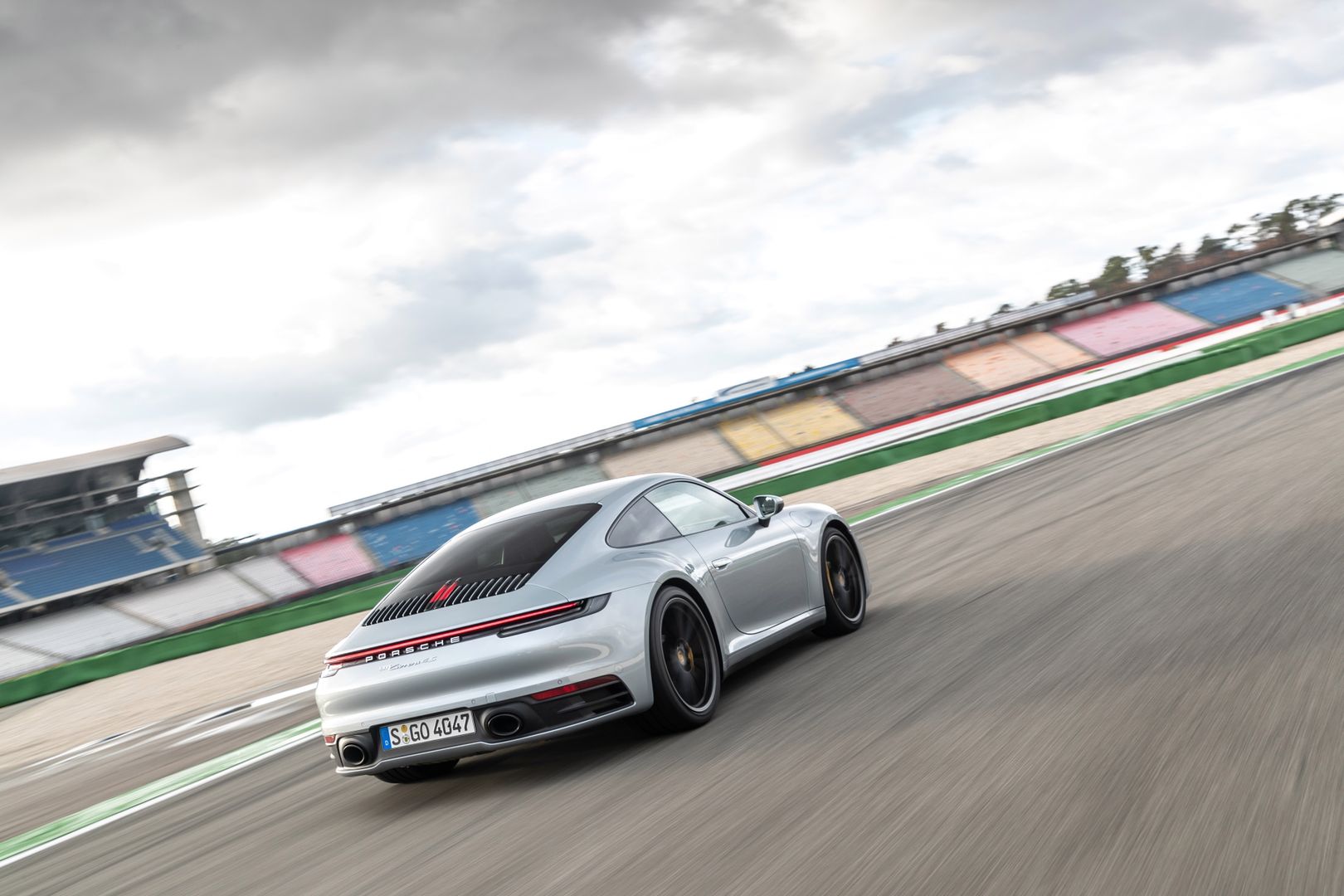 Porsche 911 (992) Carrera 4S (2019) (fot. Porsche)