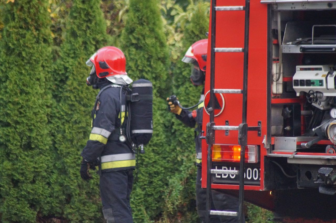 Lublin: Wybuch gazu w domu. Poparzony mężczyzna trafił do szpitala