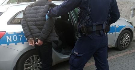 Hejter komunikacji miejskiej zaatakował autobus
