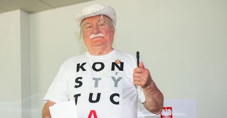 Wybory prezydenckie 2020. Lech Wałęsa popiera Rafała Trzaskowskiego i atakuje PiS. "Kaczyńscy to nieszczęście"