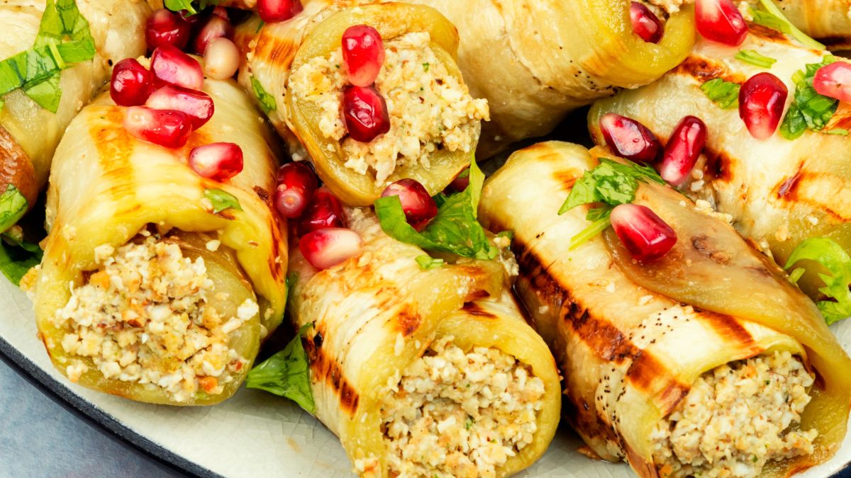 Badrijani nigvzit - przepis na gruzińskie roladki z bakłażana