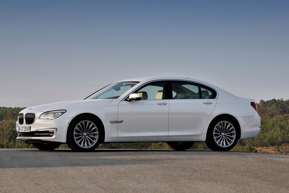 BMW serii 7 na rok 2013 - megagaleria niemieckiego okrętu flagowego 159