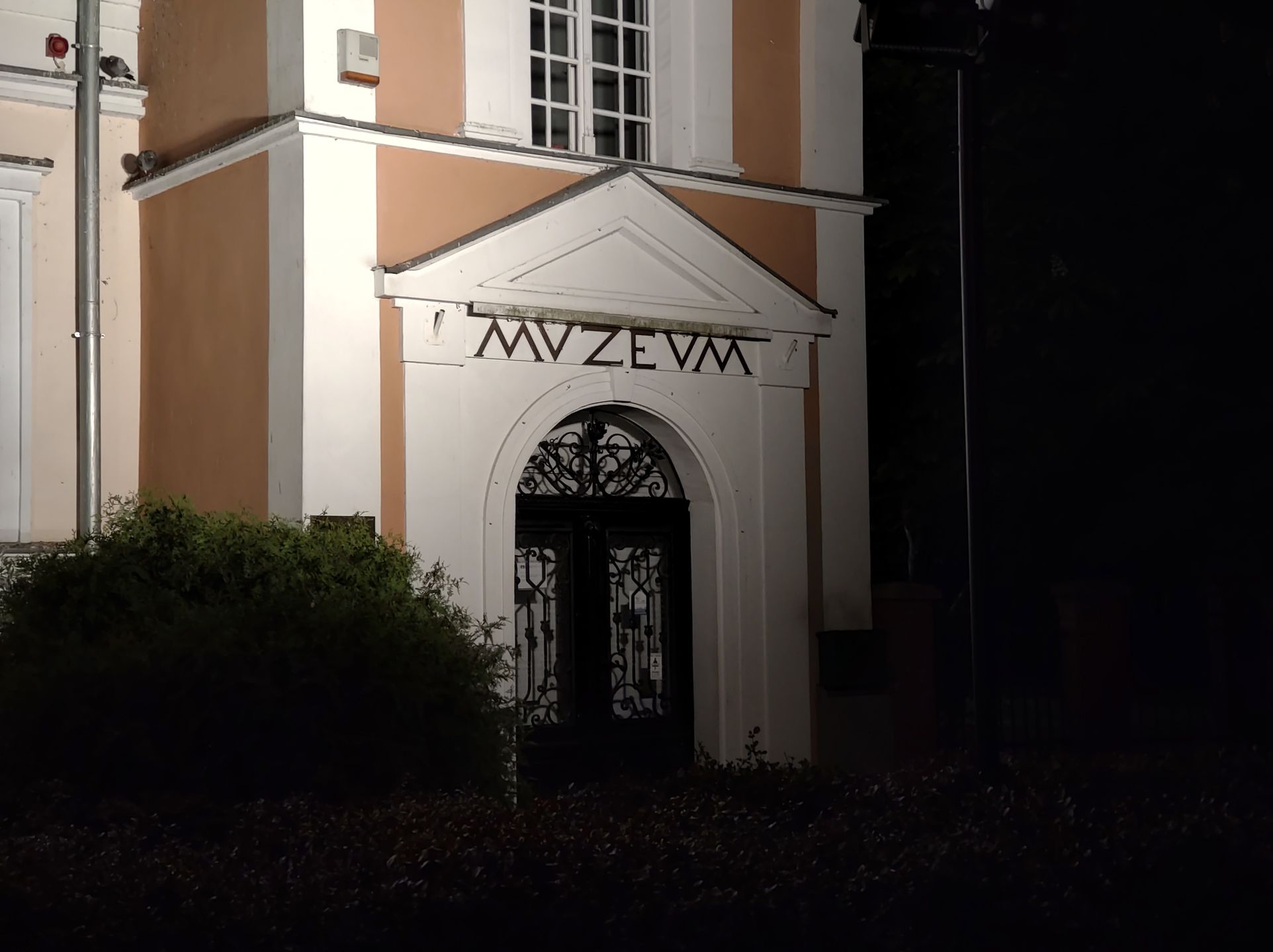 Motorola Edge po kilku miesiącach stała się jednym z najciekawszych smartfonów na rynku 20