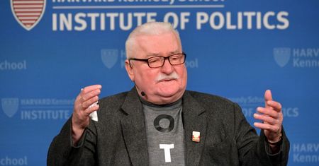 Wybory prezydenckie 2020. Lech Wałęsa apeluje do Polaków. Prosi, by nie głosowali na Andrzeja Dudę