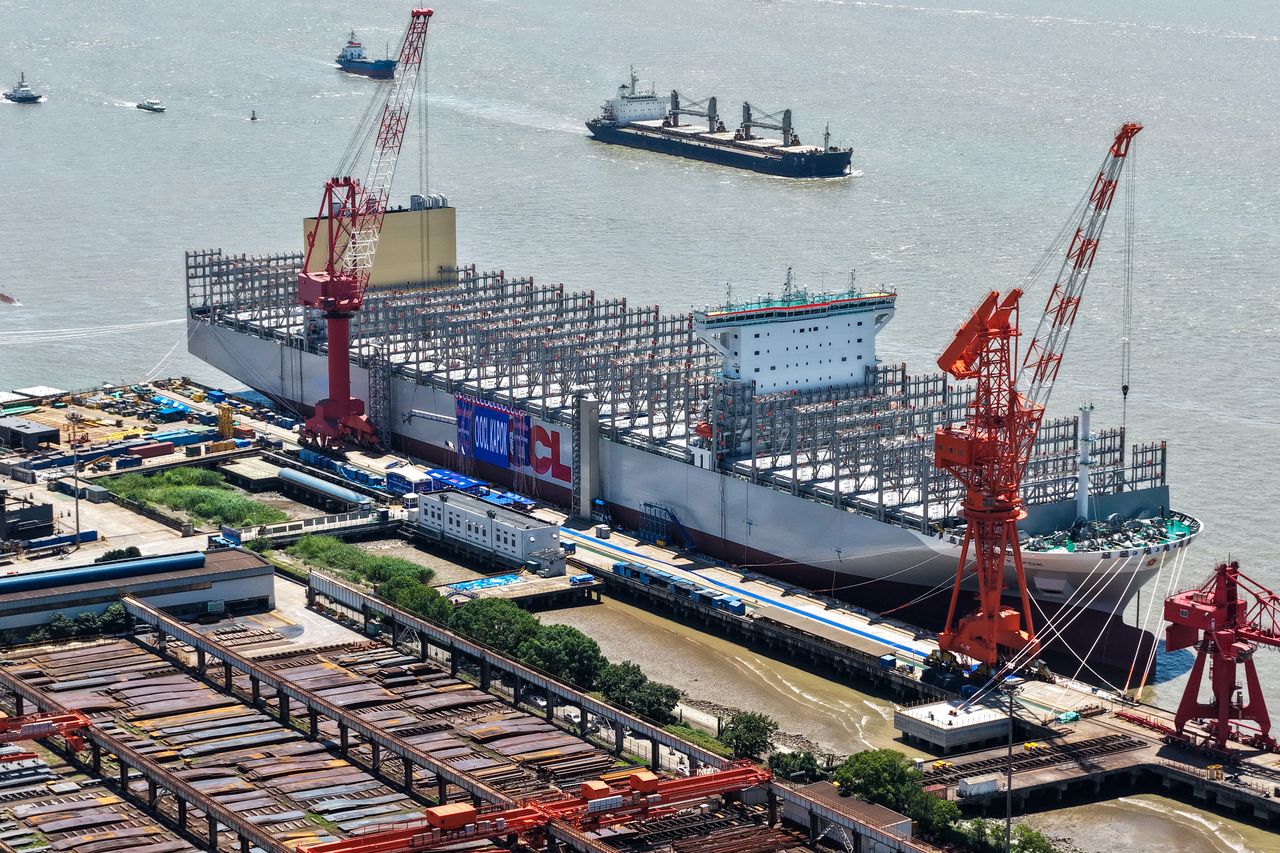 Cła i opłaty portowe zaostrzają spór. Ostra wymiana ciosów między USA a Chinami