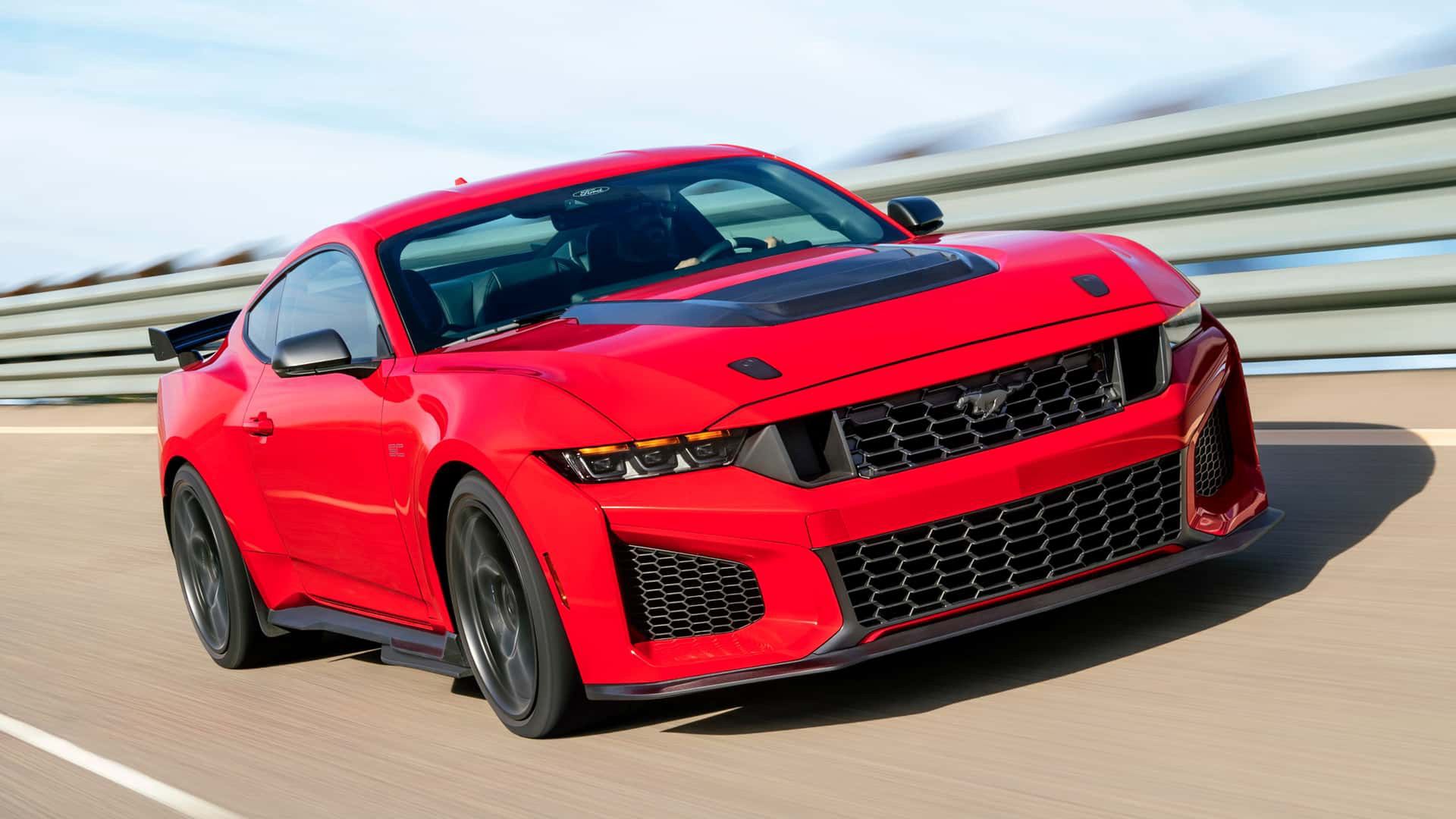 Ford Mustang Dark Horse SC