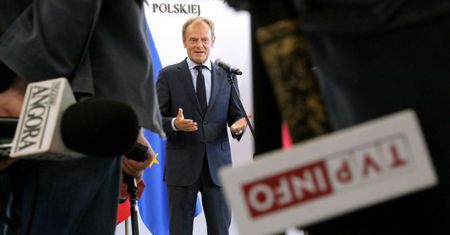 PO zebrała 100 tys. głosów ws. likwidacji TVP Info. "Akcja będzie trwać"
