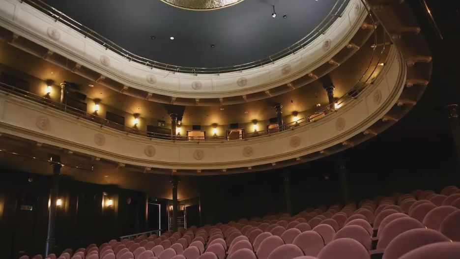 Nominację otrzymała warszawska pracownia WXCA, odpowiedzialna za projekt przebudowy, rozbudowy i nadbudowy zabytkowego gmachu teatru.