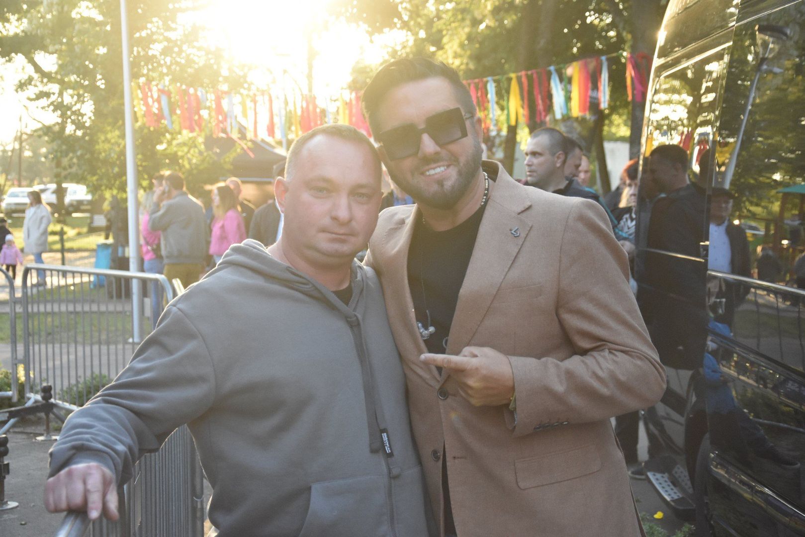 Tłumy na koncercie Andre w Książu Wielkopolskim. Wokalista porwał publiczność do wspólnej zabawy [film, zdjęcia]