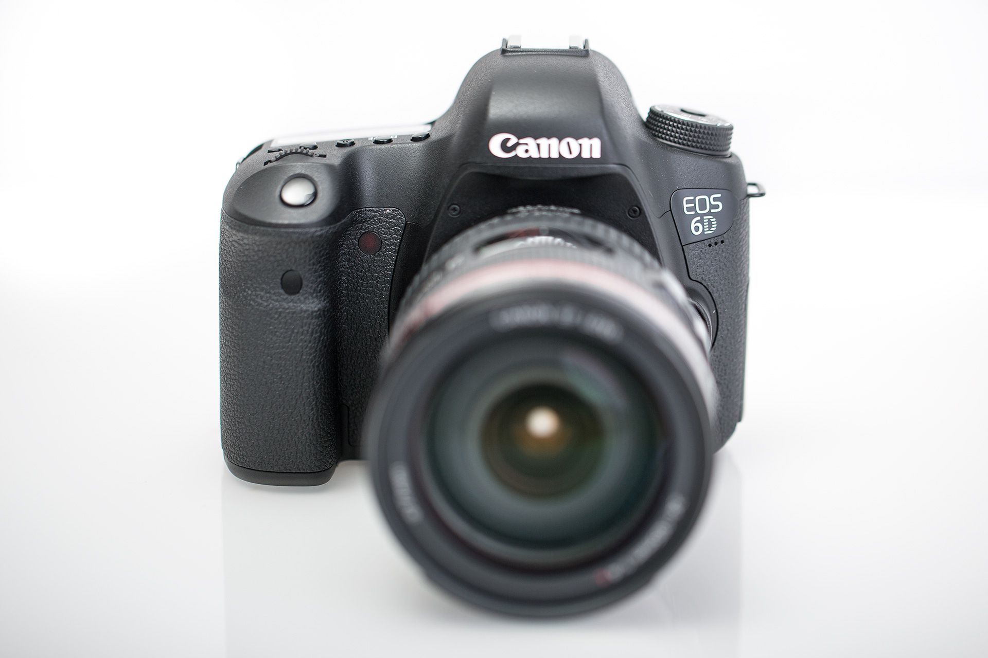 Canon EOS 6D - test budżetowej lustrzanki z pełną klatką i Wi-Fi 1