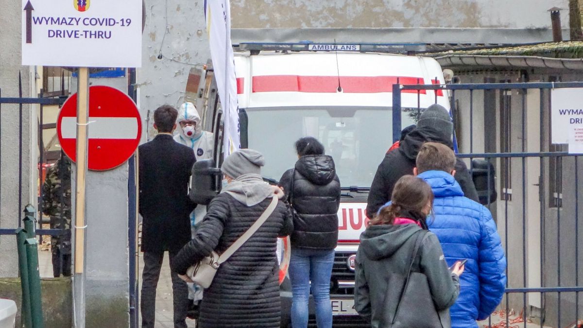 Można łatwo sprawdzić, czy ktoś przeszedł infekcję wirusem SARS-CoV-2 