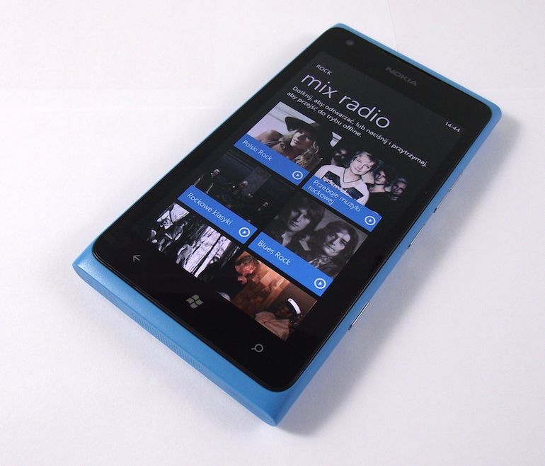 Nokia Lumia 900 - szkoda, że tak późno... [test]