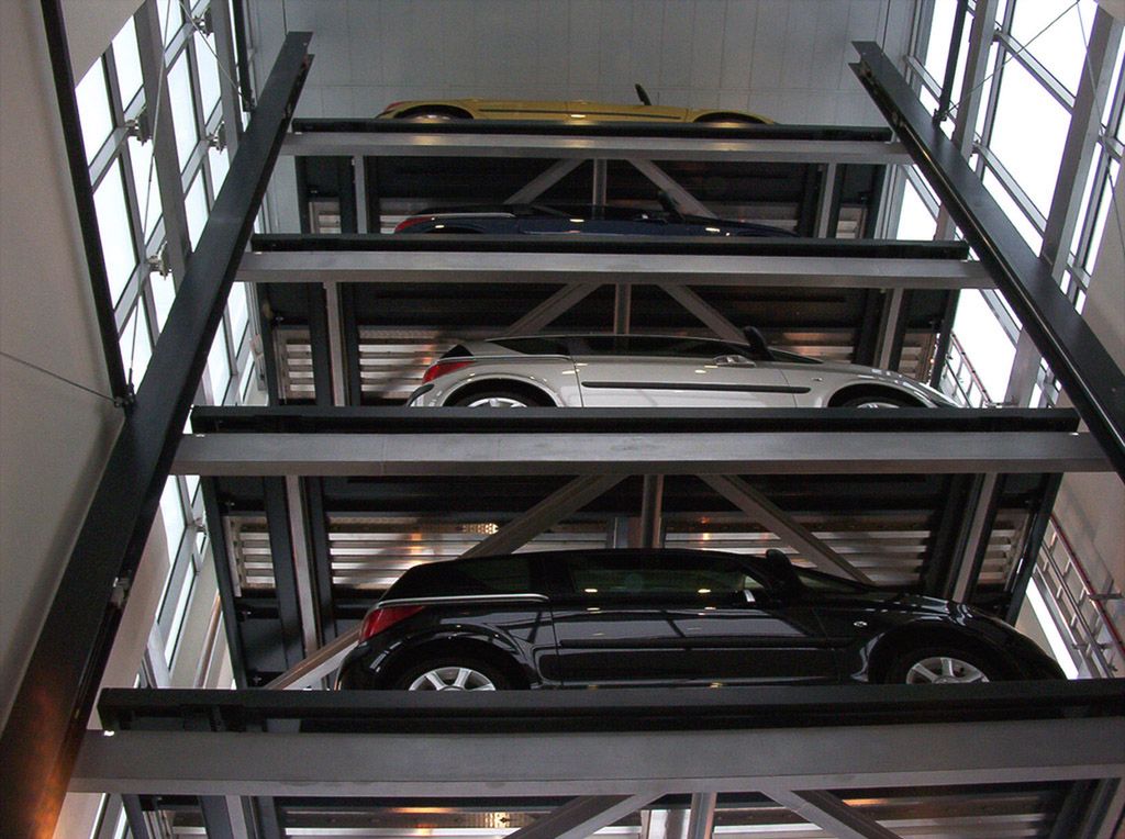 BMW Duplo Triple Tower (fot. Nussbaum)
