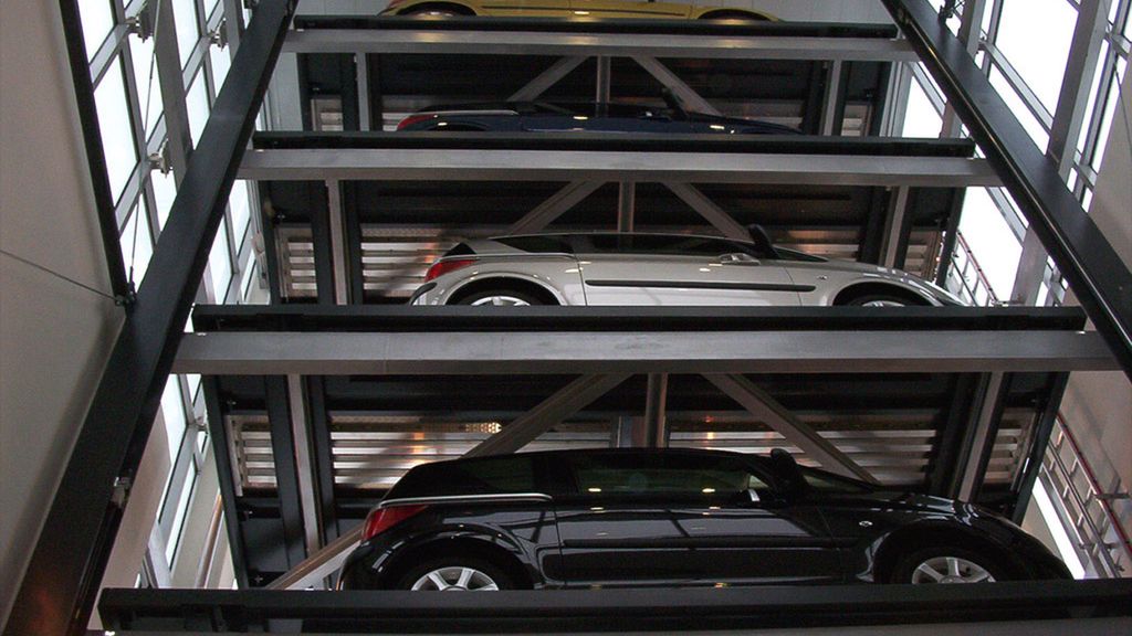 BMW Duplo Triple Tower (fot. Nussbaum)