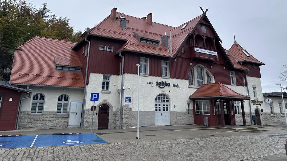 9.10.2025 Dworzec kolejowy Szklarska Poręba Górna w prestiżowym konkursie