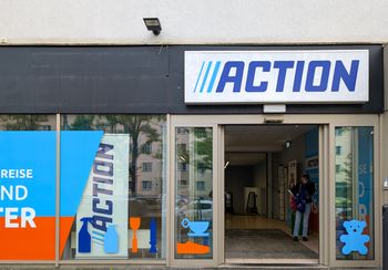 Nowość w Action. Solarne słuchawki bezprzewodowe tylko 34,95 zł