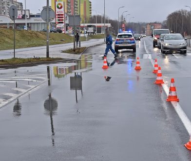 Wałbrzych. Potrącił 24-latka na pasach i uciekł. Tłumaczył, że spieszy się do chorej żony