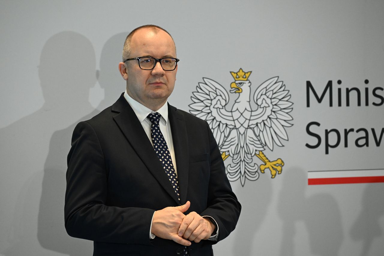 Cyba zwolniony po 14 latach. "Wieloletnie braki w systemie"
