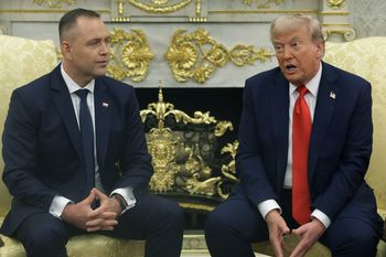 Nawrocki na gali UFC u Trumpa. Politolog: wybór MMA nie jest przypadkowy
