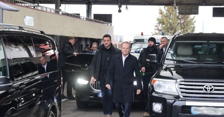 Utrzymywali tajemnicę do końca. Tusk dojechał do Lwowa