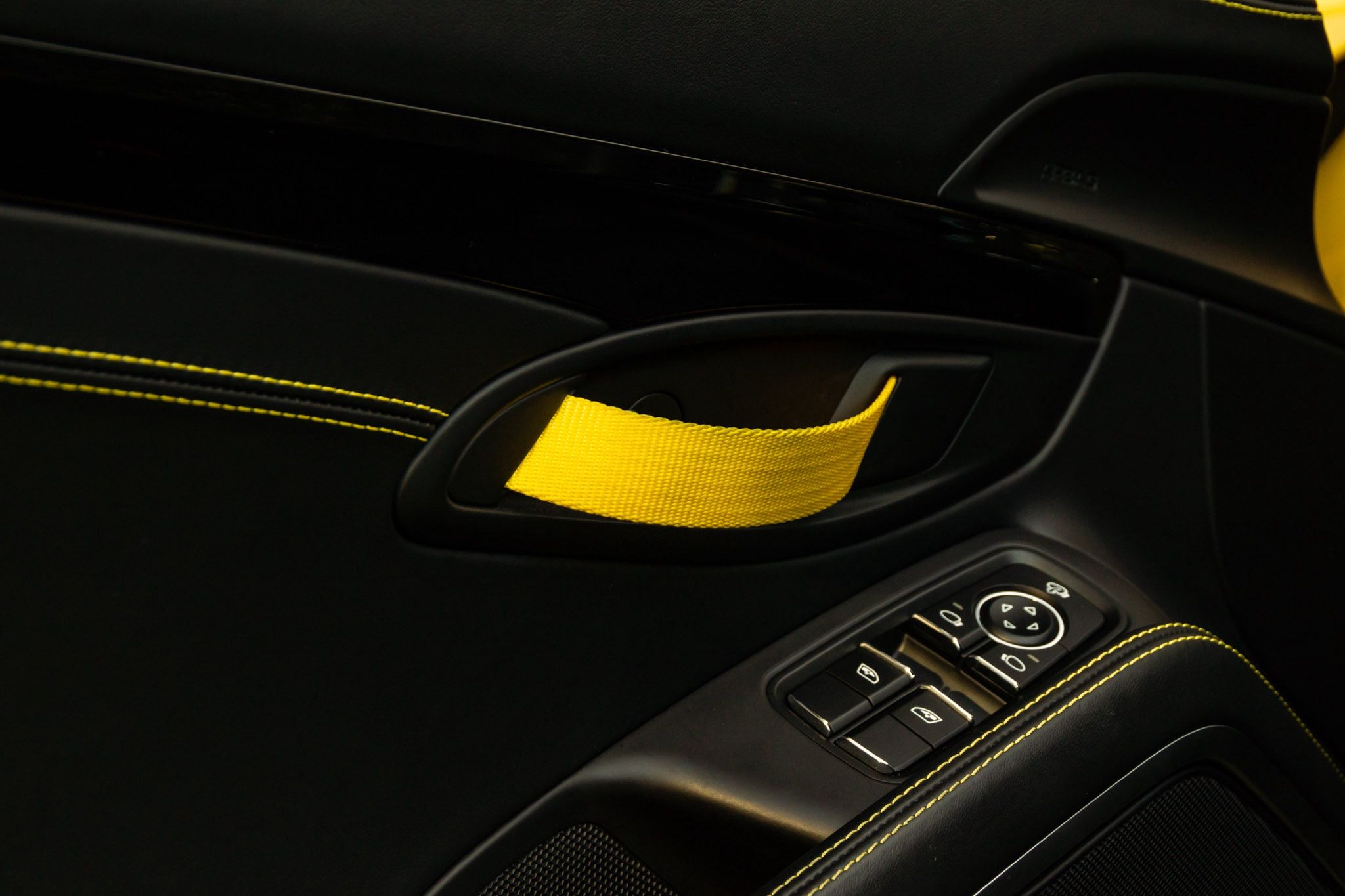 Porsche 718 Cayman T