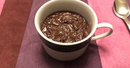 Czekoladowy pudding z mikrofalówki. Tylko cztery składniki
