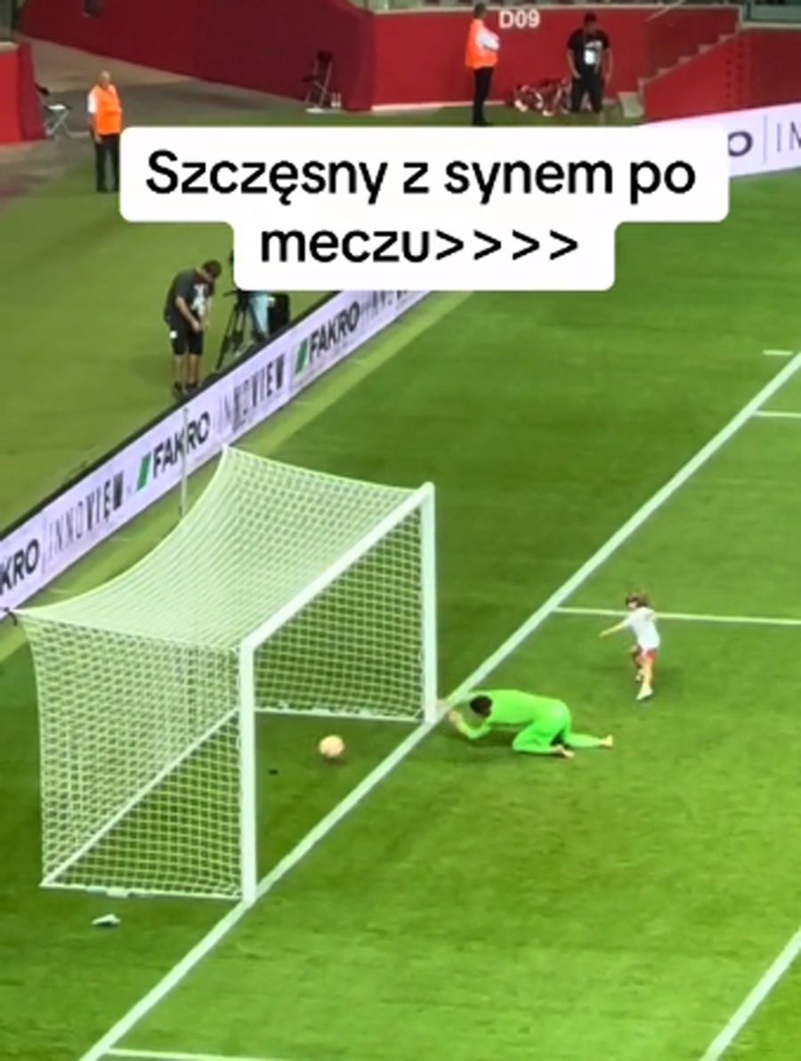 Wojciech Szczęsny trenuje z synem po meczu