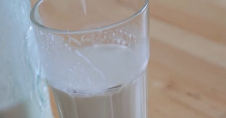 Mleko ziemniaczane. Oto najlepszy roślinny zamiennik mleka krowiego