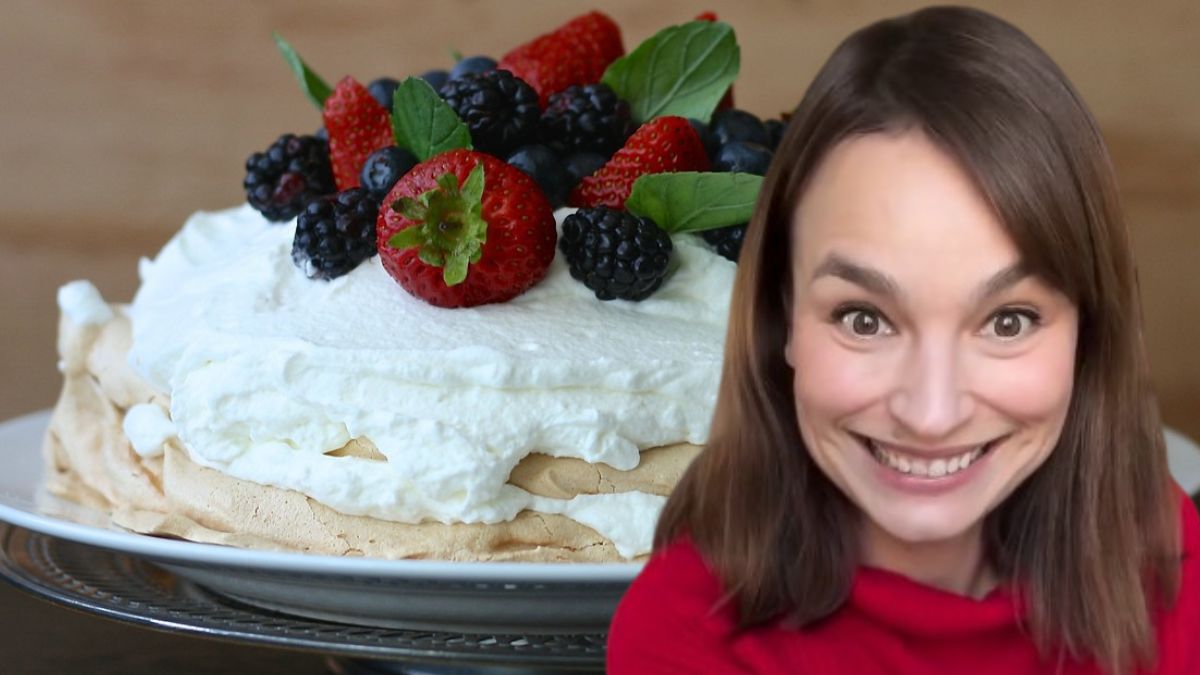 Zobacz przepis na bezę Pavlova Ani Starmach 