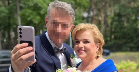 Tak Katarzyna Bosacka wyglądała na własnym ślubie. Wskoczyła w NIEBIESKĄ SUKNIĘ