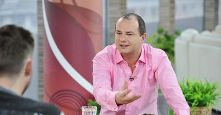 Wróżbita Maciej: "Lecę do Malezji. Z uwagi na rozpoznawalność nie mogę wypoczywać z Polakami"