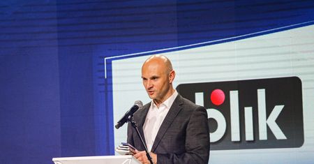 Visa i Mastercard wprowadzają zmiany. Blik zostaje przy swoim