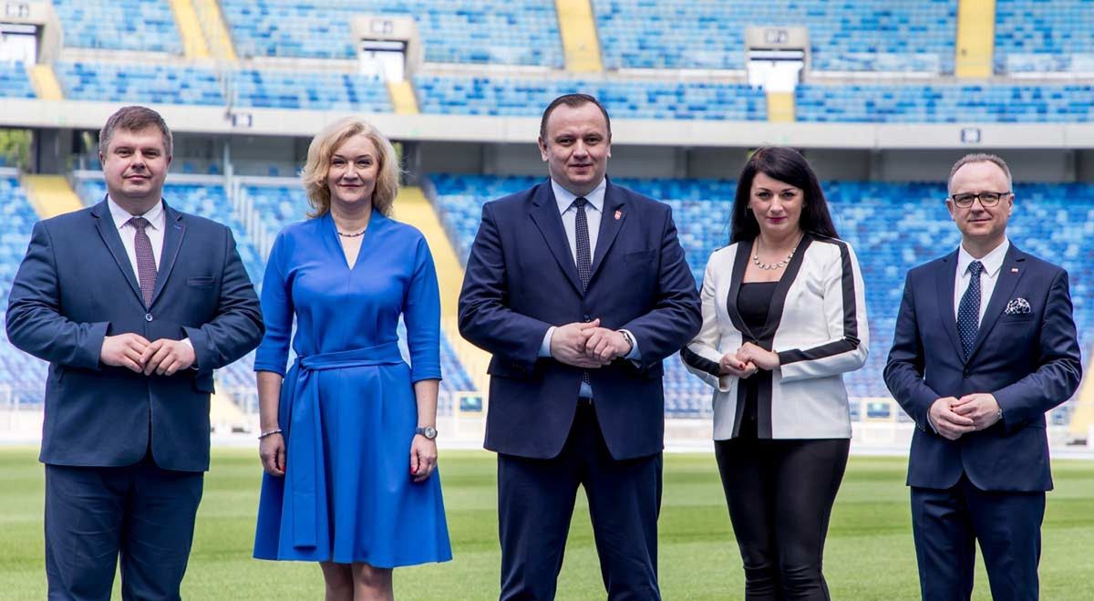 Wojciech Kałuża, Beata Białowąs, Jakub Chełstowski, Izabela Domogała i Dariusz Starzycki. Zarząd Województwa Śląskiego 2018-2022