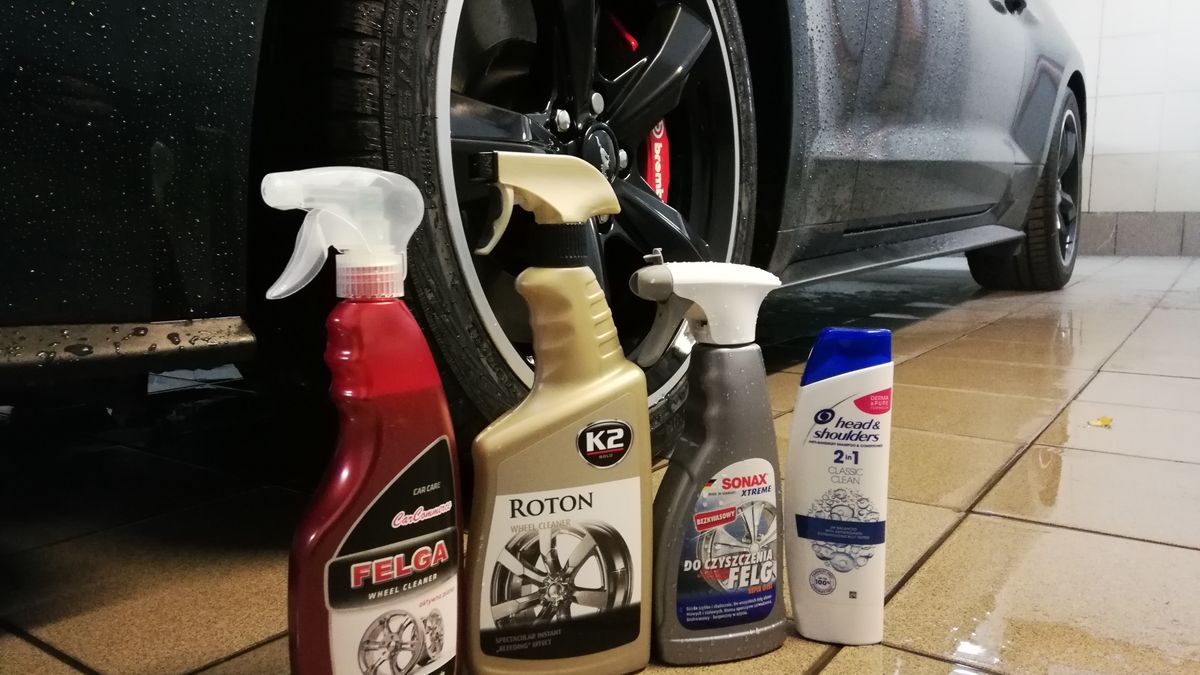 Według opinii na forach internetowych, w roli środka do mycia felg sprawdza się podobno szampon do włosów