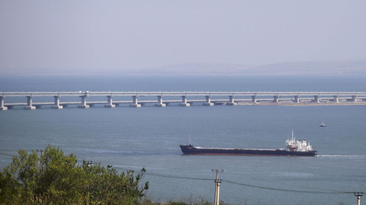 Koszmarne skutki zatonięcia dwóch tankowców; zdj. ilustracyjne