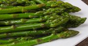 Jak długo gotować szparagi, żeby były jędrne i smaczne? Mało kto wie