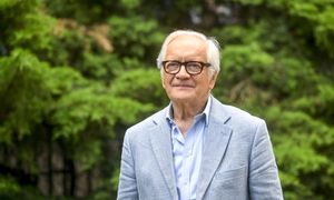 Andrzej Seweryn odebrał nagrodę od Macrona. TVN przerwało jego wypowiedź