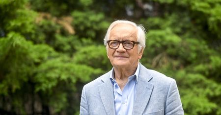 Andrzej Seweryn odebrał nagrodę od Macrona. TVN przerwało jego wypowiedź