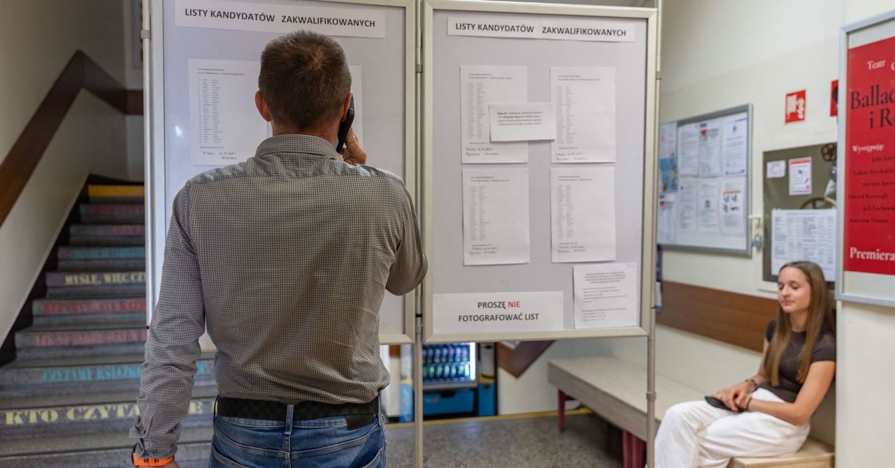 System rekrutacji do szkół średnich do poprawki. Dyrektor I LO: "Przyszedł czas na refleksję i wprowadzenie zmian"