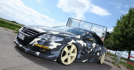 Volkswagen Passat CC po modyfikacjach S.W.A.T. - powołany do służby