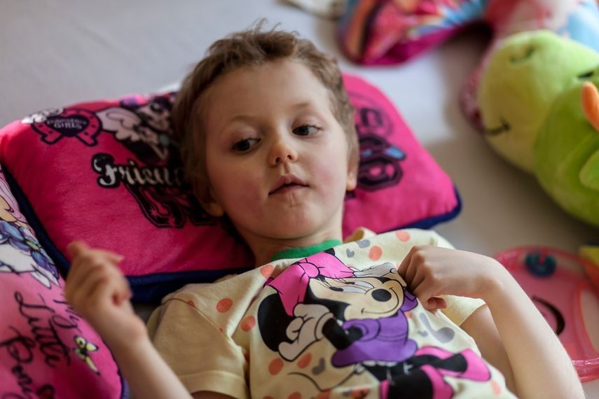 Kolejne wybudzenie w Klinice "Budzik". 8-letnia Laura wraca do zdrowia