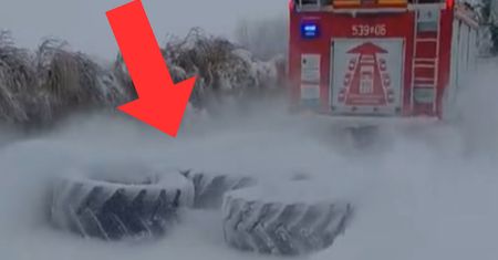 W ten sposób odśnieżali drogę. Wideo ze strażakami niesie się po sieci