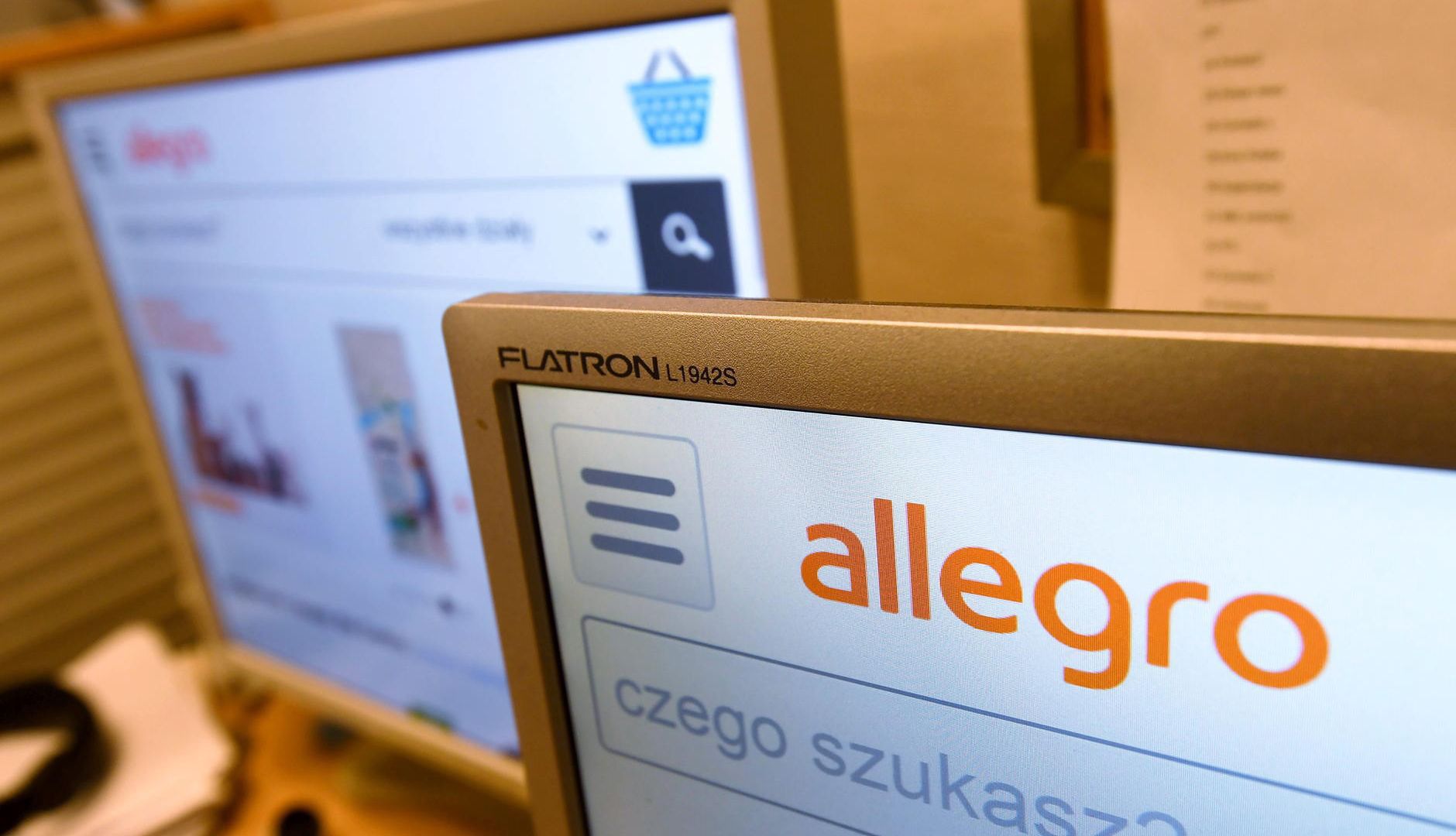 Allegro wprowadza darmowe dostawy dla wszystkich. Akcja potrwa miesiąc