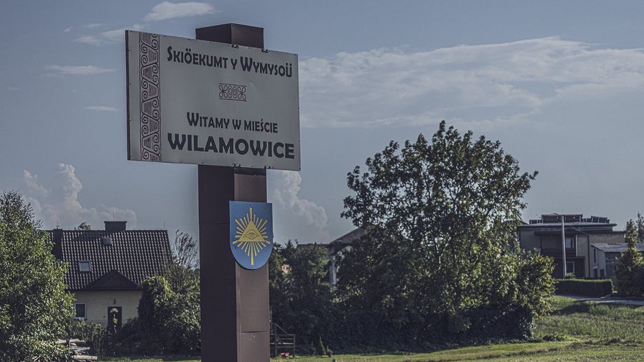 Wilamowice (w języku wilamowskim Wymysoü)