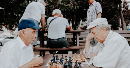 Finanse osobiste po przejściu na emeryturę – jak poradzić sobie z nowymi realiami?