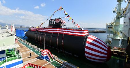 Nowy okręt podwodny Japonii zwodowany. Będą na nim służyć kobiety